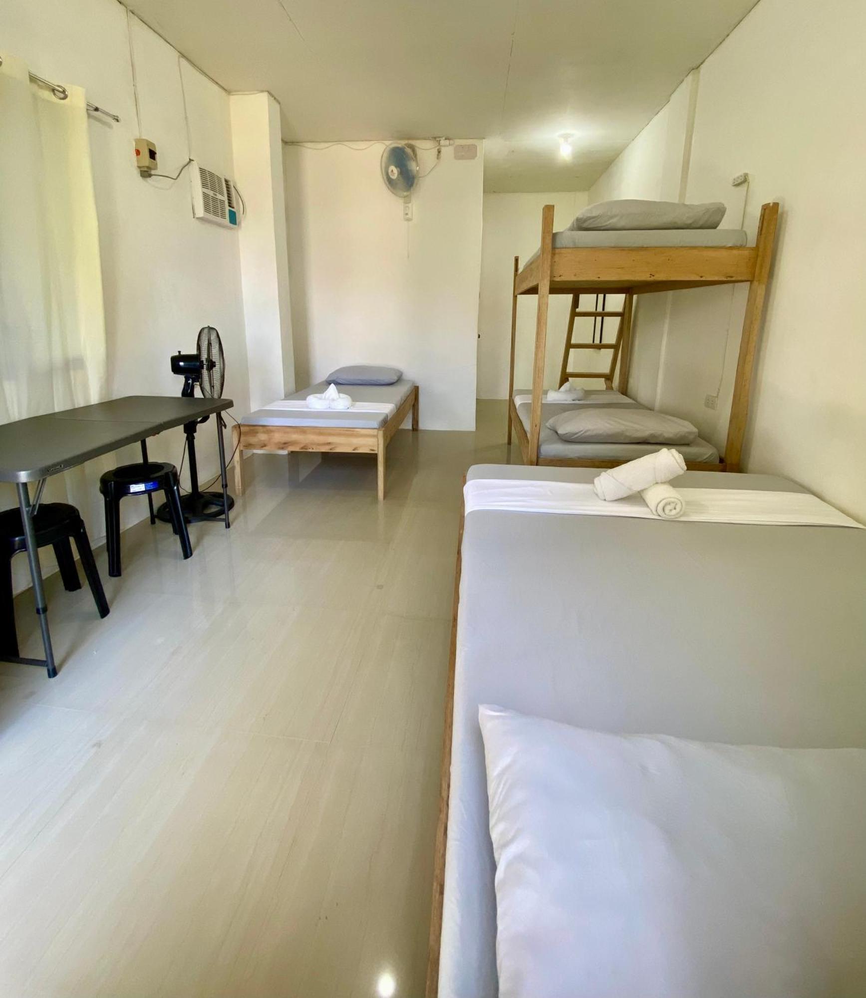 Reddot Guest House เจเนอรัลลูนา ภายนอก รูปภาพ