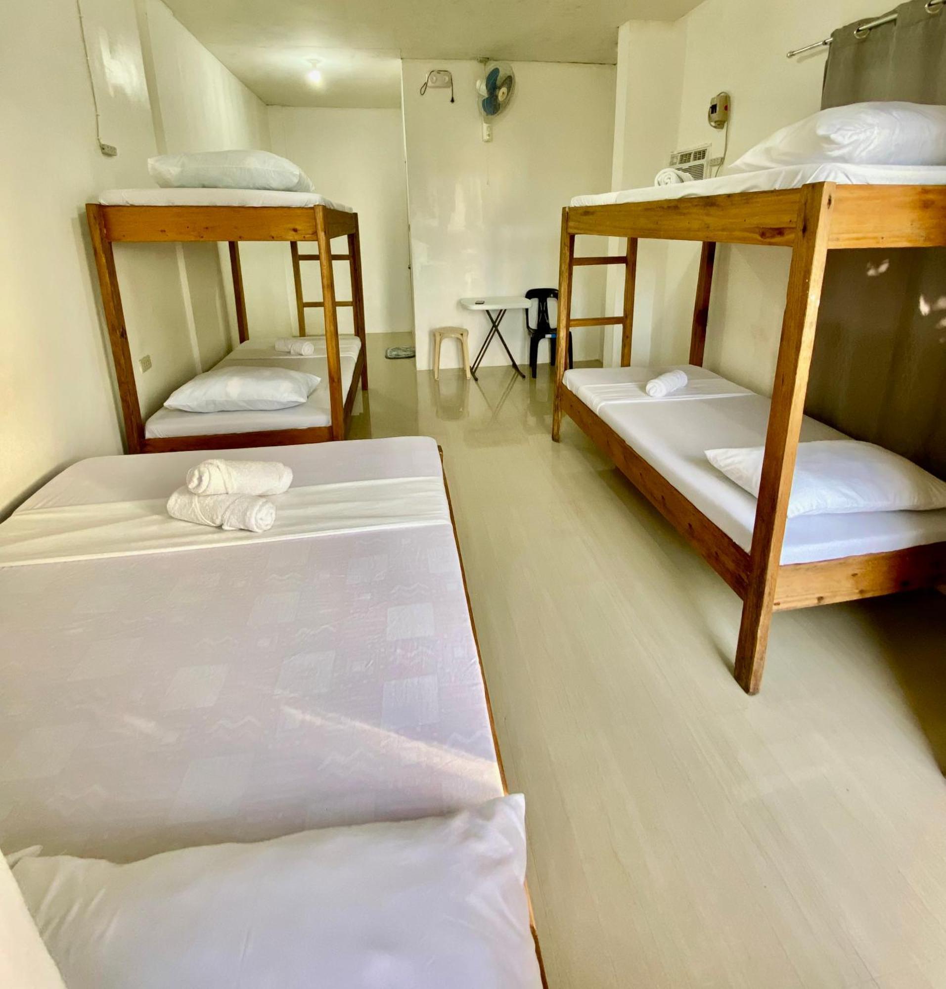 Reddot Guest House เจเนอรัลลูนา ภายนอก รูปภาพ