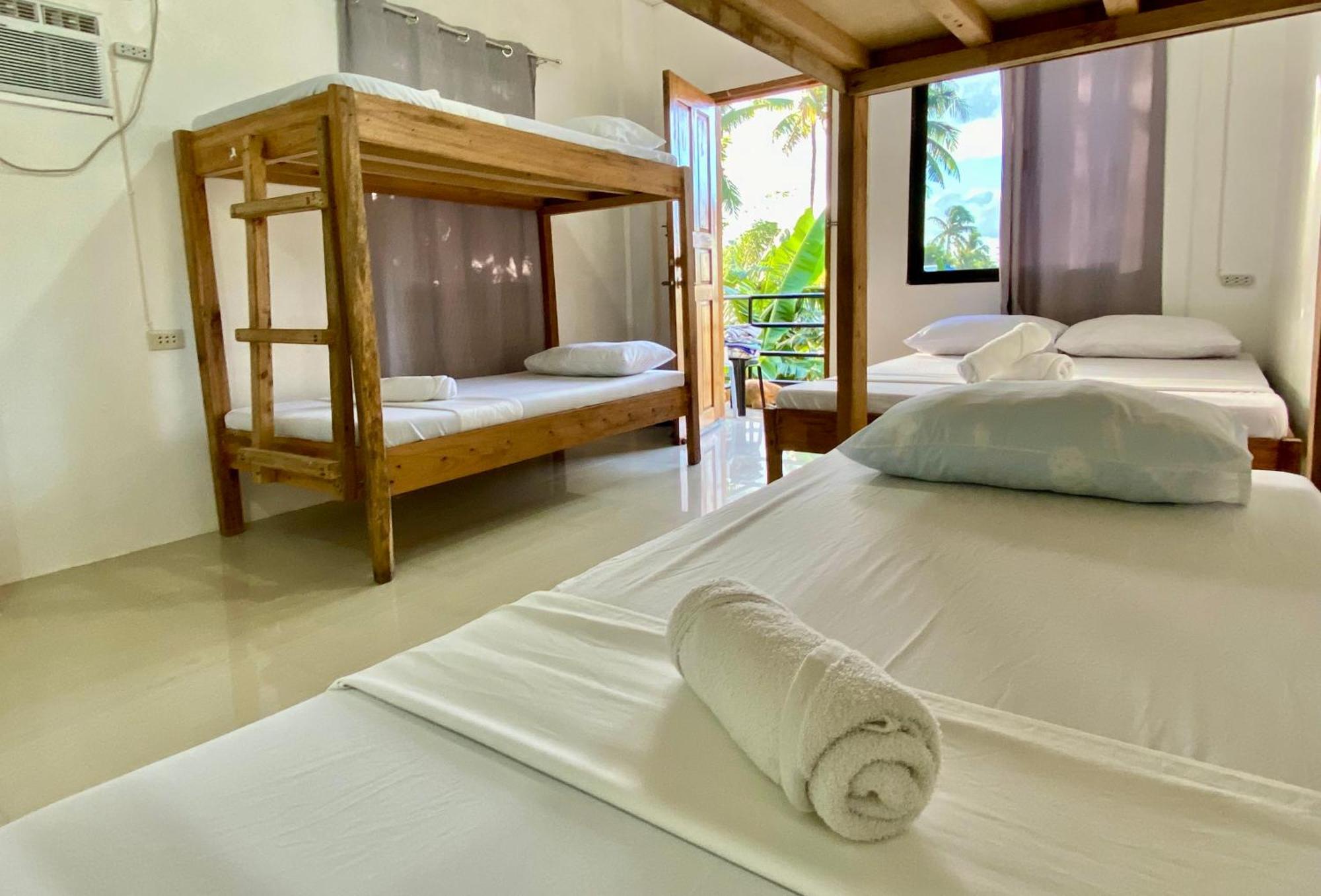 Reddot Guest House เจเนอรัลลูนา ภายนอก รูปภาพ