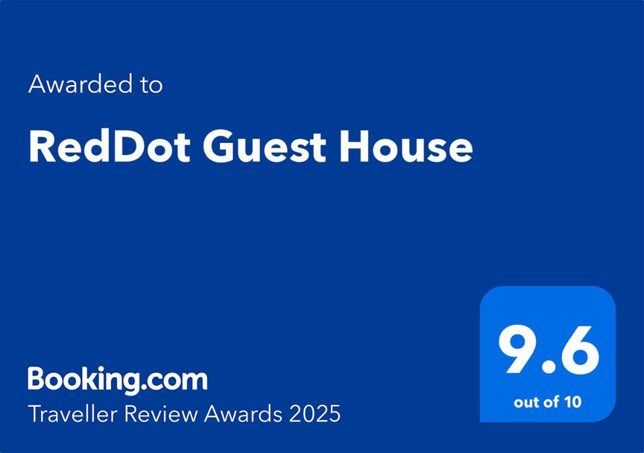Reddot Guest House เจเนอรัลลูนา ภายนอก รูปภาพ